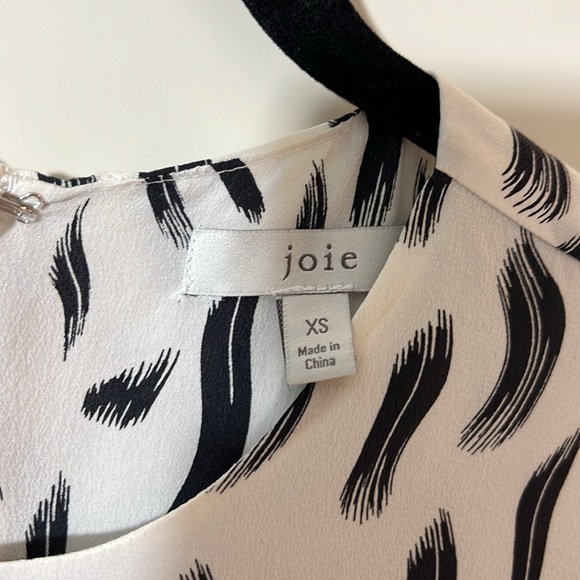 Joie 100% Silk Long Sleeved Dress. - Picture 5 of 8